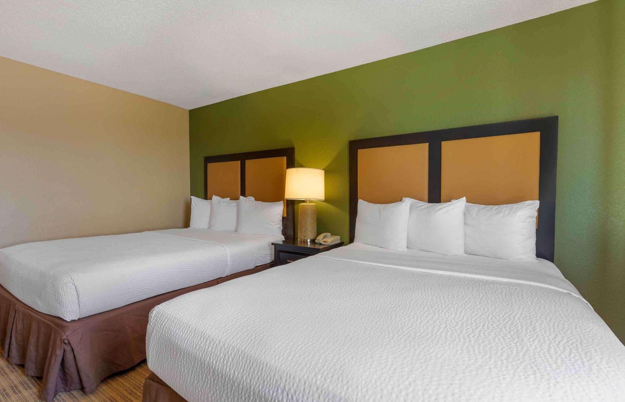 เอ็กซ์เทนด์ สเตย์ อเมริกา พอร์ตแลนด์ บีเวอร์ตัน/ฮิลส์โบโร ไอเดอร์คอร์ต Hotel ภายนอก รูปภาพ