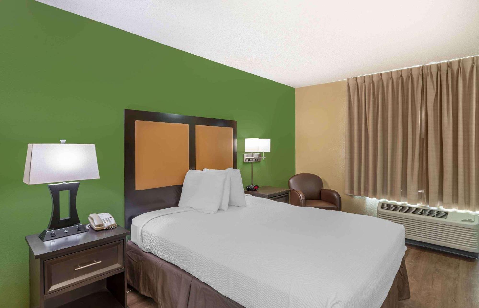 เอ็กซ์เทนด์ สเตย์ อเมริกา พอร์ตแลนด์ บีเวอร์ตัน/ฮิลส์โบโร ไอเดอร์คอร์ต Hotel ภายนอก รูปภาพ