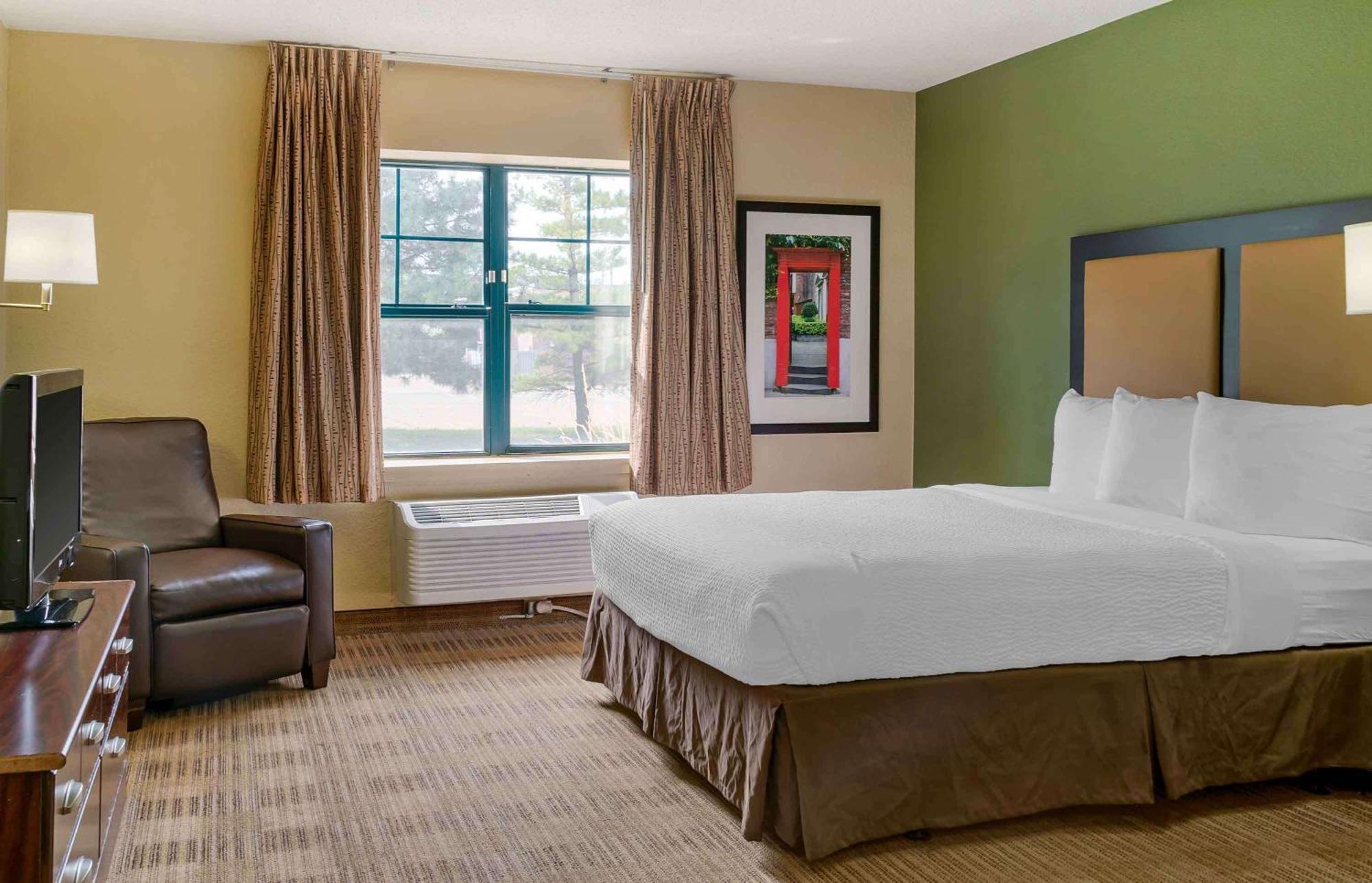 เอ็กซ์เทนด์ สเตย์ อเมริกา พอร์ตแลนด์ บีเวอร์ตัน/ฮิลส์โบโร ไอเดอร์คอร์ต Hotel ภายนอก รูปภาพ