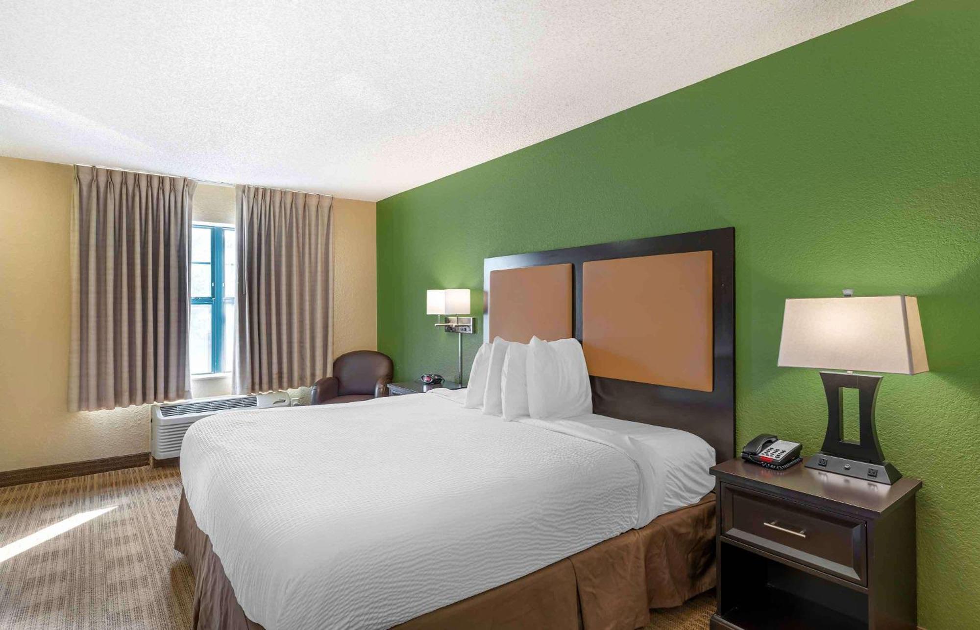 เอ็กซ์เทนด์ สเตย์ อเมริกา พอร์ตแลนด์ บีเวอร์ตัน/ฮิลส์โบโร ไอเดอร์คอร์ต Hotel ภายนอก รูปภาพ